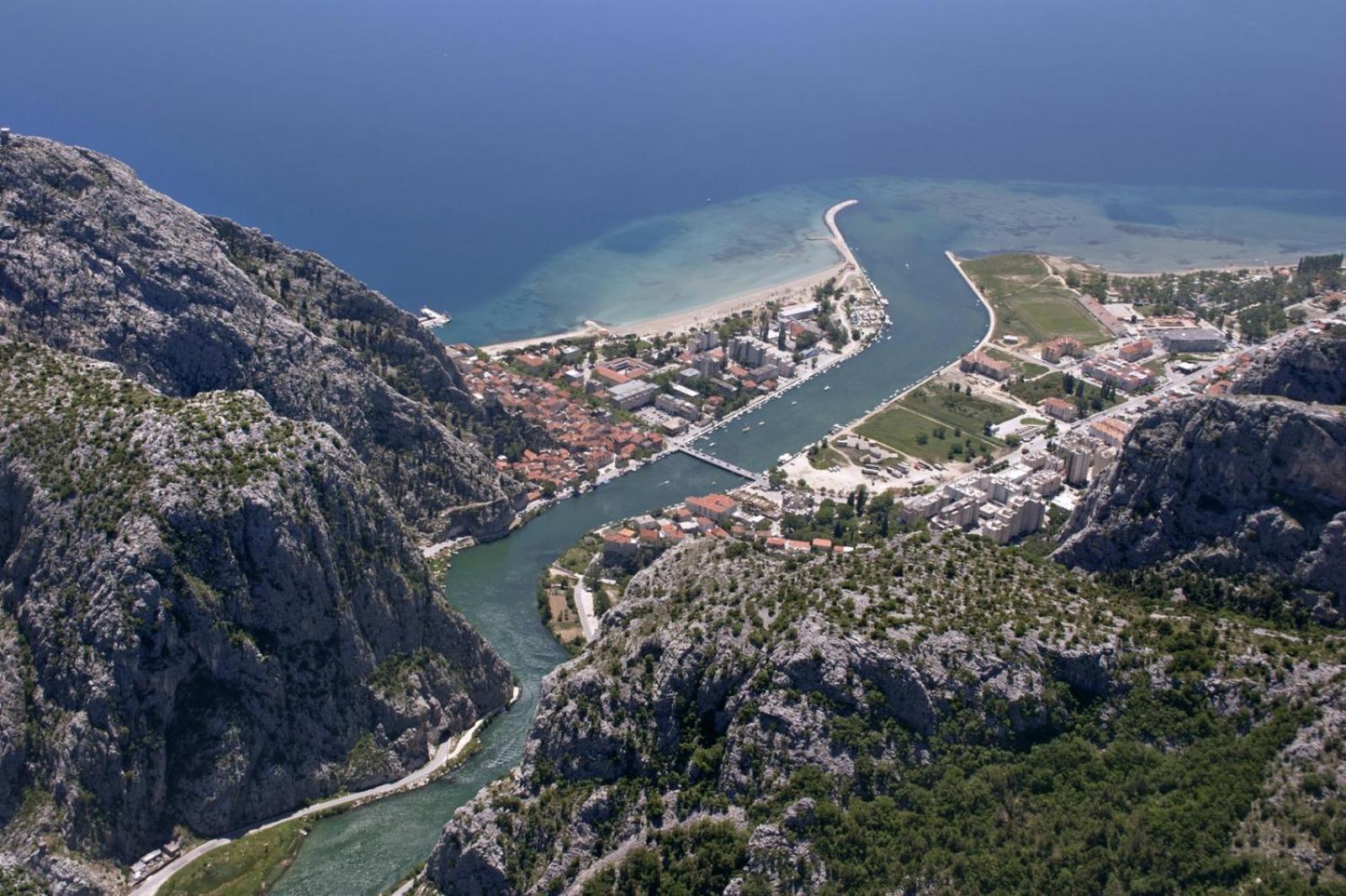 Apartment In Omis With Sea View, Balcony, Air Conditioning, Wi-Fi Ngoại thất bức ảnh