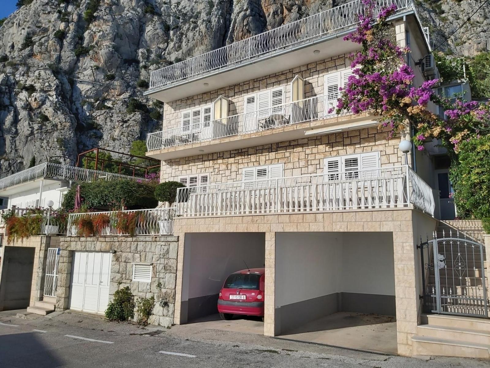 Apartment In Omis With Sea View, Balcony, Air Conditioning, Wi-Fi Ngoại thất bức ảnh